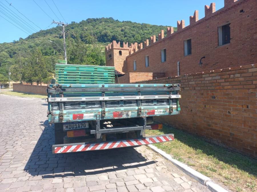 MERCEDES-BENZ - 608 - 1978/1978 - Verde - R$ 59.900,00