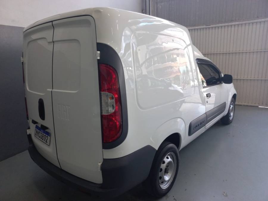 FIAT - FIORINO - 2013/2014 - Branca - R$ 57.000,00