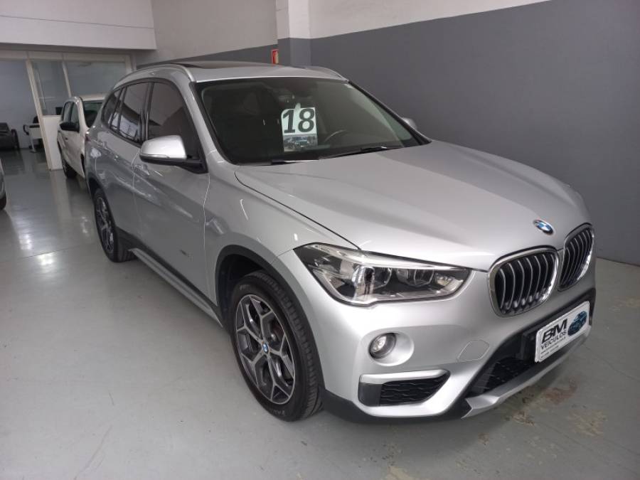 BMW - X1 - 2017/2018 - Preta - R$ 130.000,00