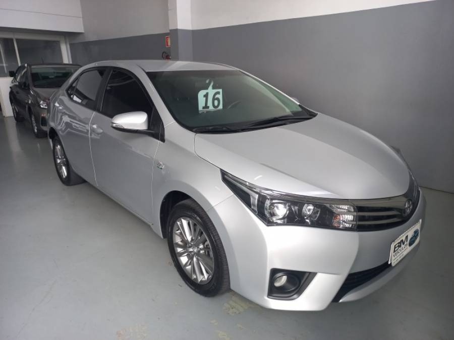 TOYOTA - COROLLA - 2016/2016 - Prata - R$ 92.000,00