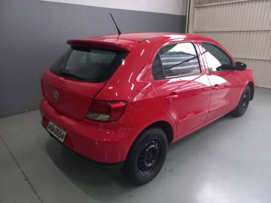 VOLKSWAGEN - GOL - 2008/2009 - Vermelha - R$ 28.000,00