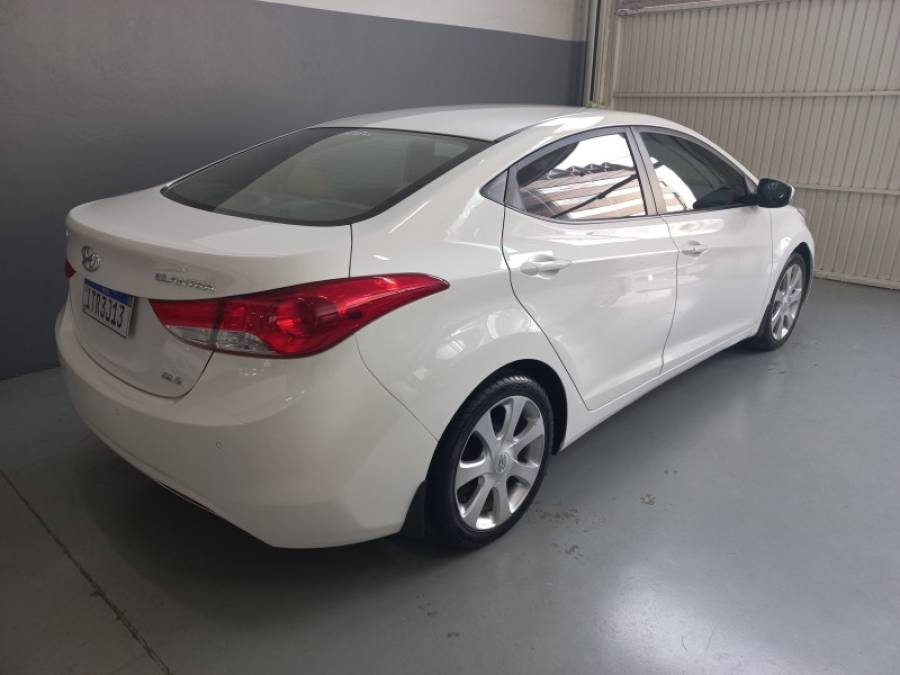 HYUNDAI - ELANTRA - 2012/2013 - Branca - R$ 63.000,00