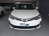 TOYOTA - COROLLA - 2017/2018 - Branca - R$ 99.900,00