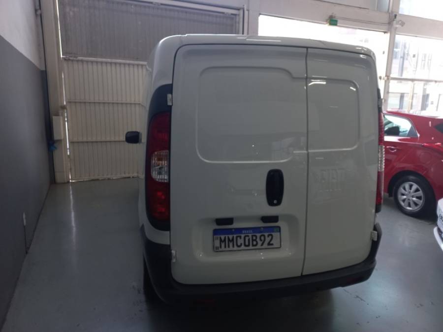FIAT - FIORINO - 2013/2014 - Branca - R$ 57.000,00