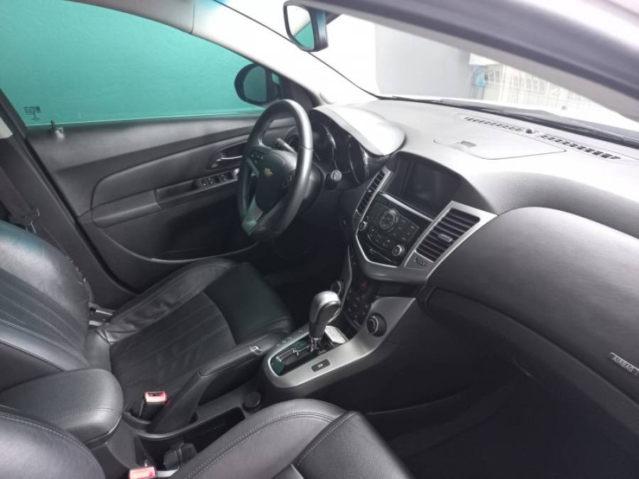 CHEVROLET - CRUZE - 2013/2014 - Branca - R$ 74.900,00