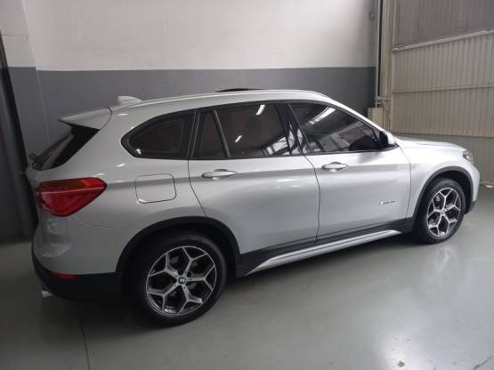 BMW - X1 - 2017/2018 - Preta - R$ 130.000,00