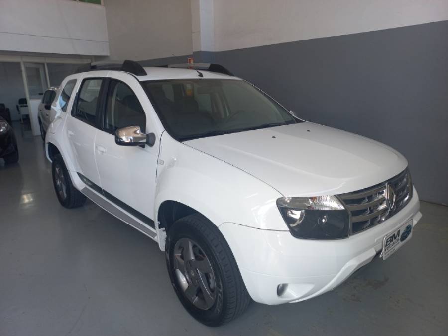RENAULT - DUSTER - 2013/2014 - Branca - R$ 53.000,00