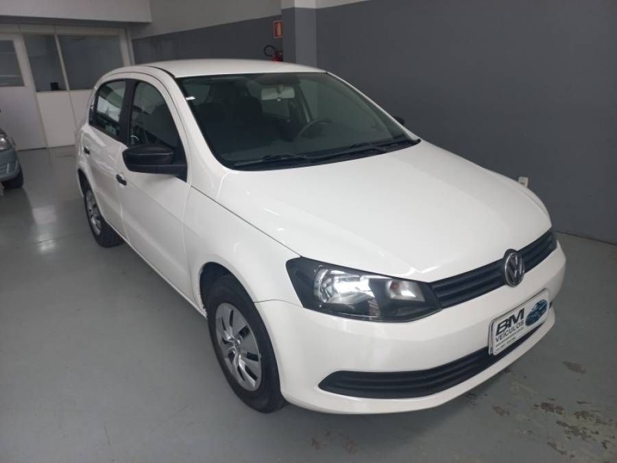 VOLKSWAGEN - GOL - 2014/2015 - Branca - R$ 39.900,00