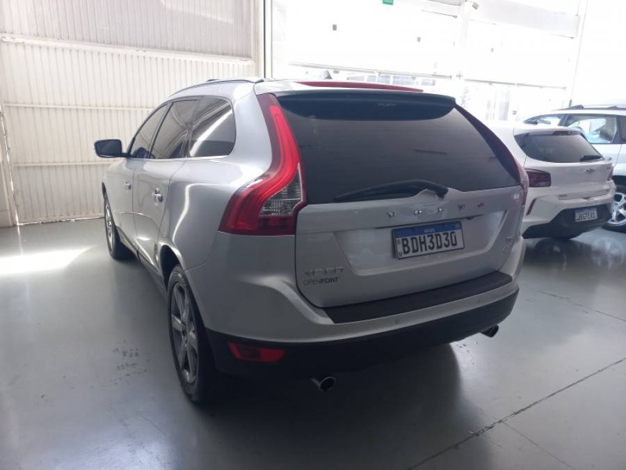 VOLVO - XC60 - 2011/2012 - Prata - R$ 75.000,00