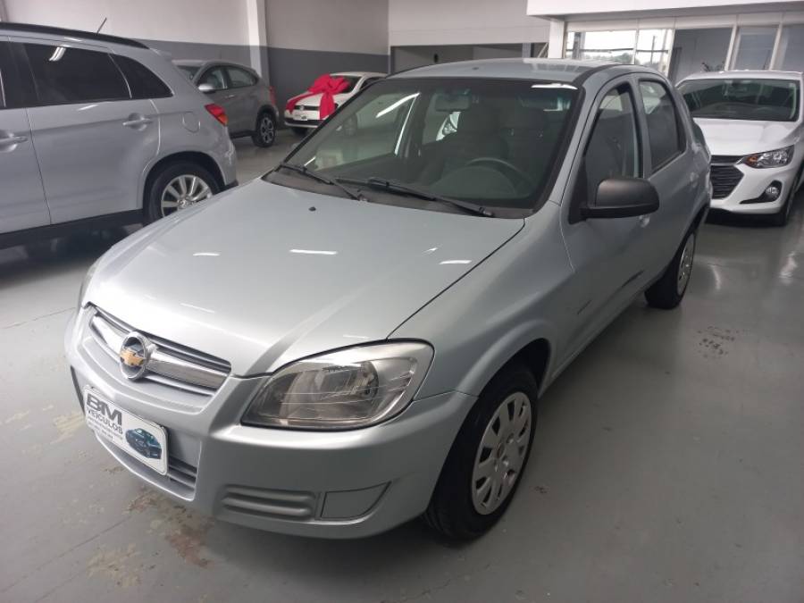 CHEVROLET - PRISMA - 2010/2010 - Prata - R$ 26.000,00