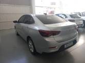 CHEVROLET - ONIX - 2021/2022 - Prata - R$ 82.900,00