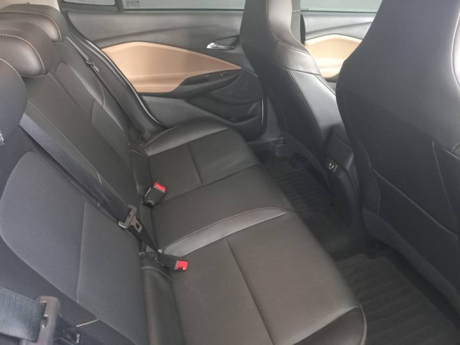 CHEVROLET - ONIX - 2021/2022 - Prata - R$ 82.900,00