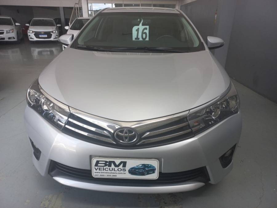 TOYOTA - COROLLA - 2016/2016 - Prata - R$ 89.900,00