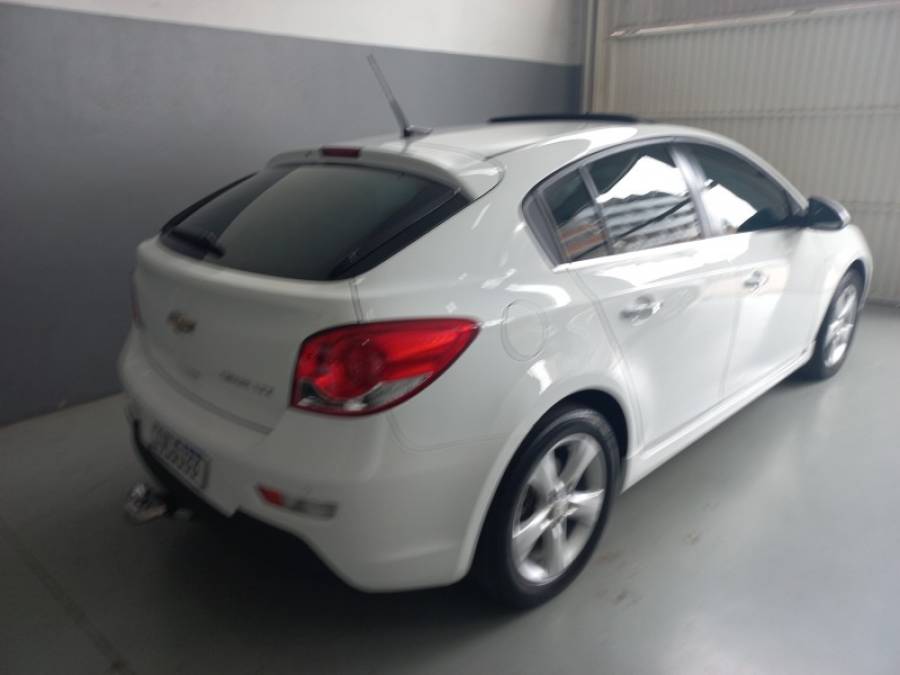 CHEVROLET - CRUZE - 2013/2014 - Branca - R$ 74.900,00