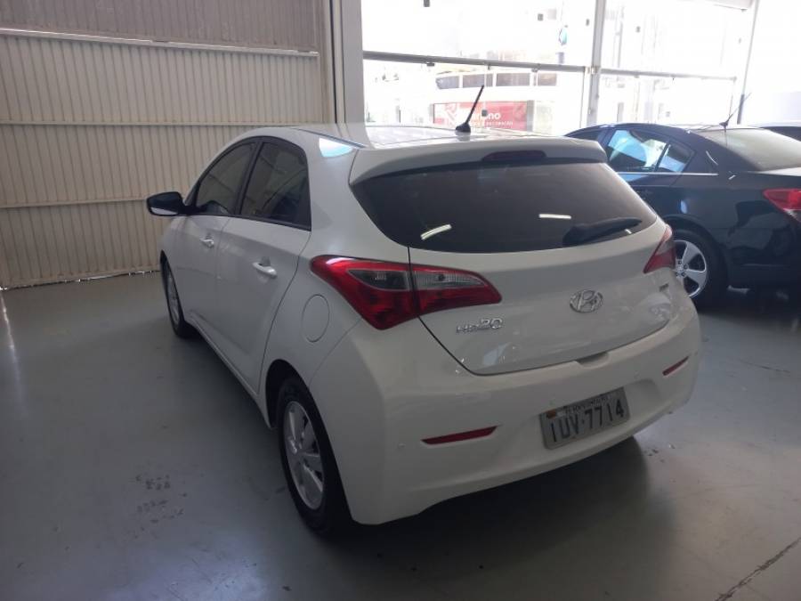 HYUNDAI - HB20 - 2014/2014 - Branca - R$ 42.000,00