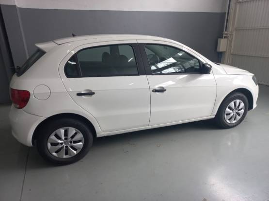 VOLKSWAGEN - GOL - 2014/2015 - Branca - R$ 39.900,00