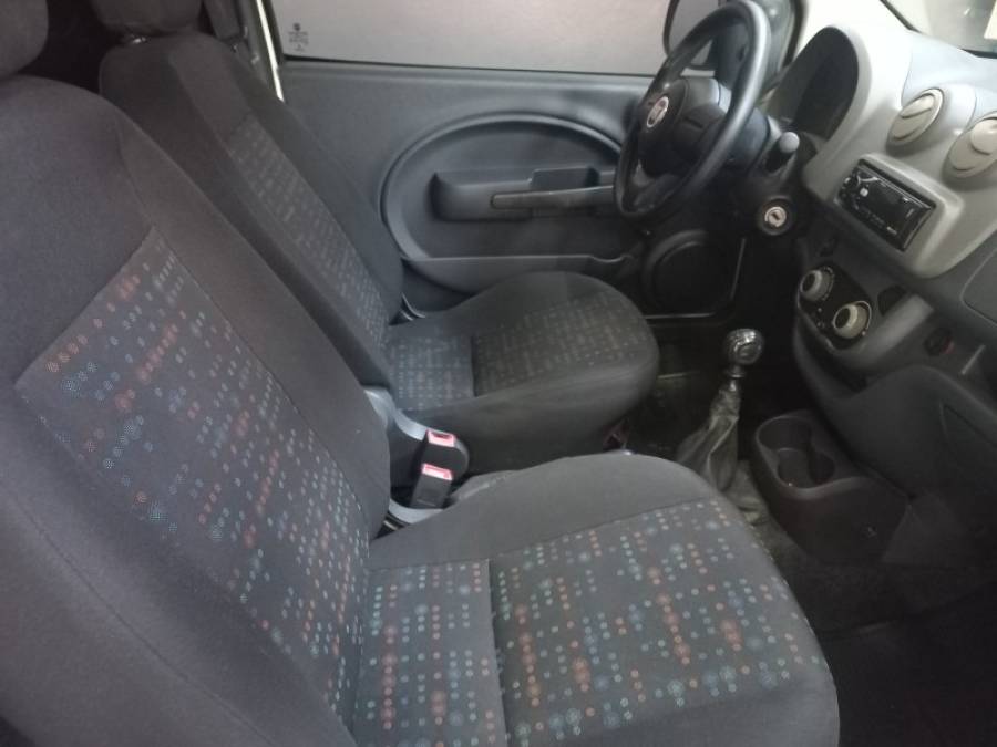 FIAT - FIORINO - 2013/2014 - Branca - R$ 57.000,00