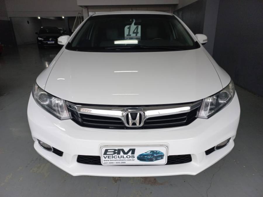 HONDA - CIVIC - 2013/2014 - Branca - R$ 73.000,00