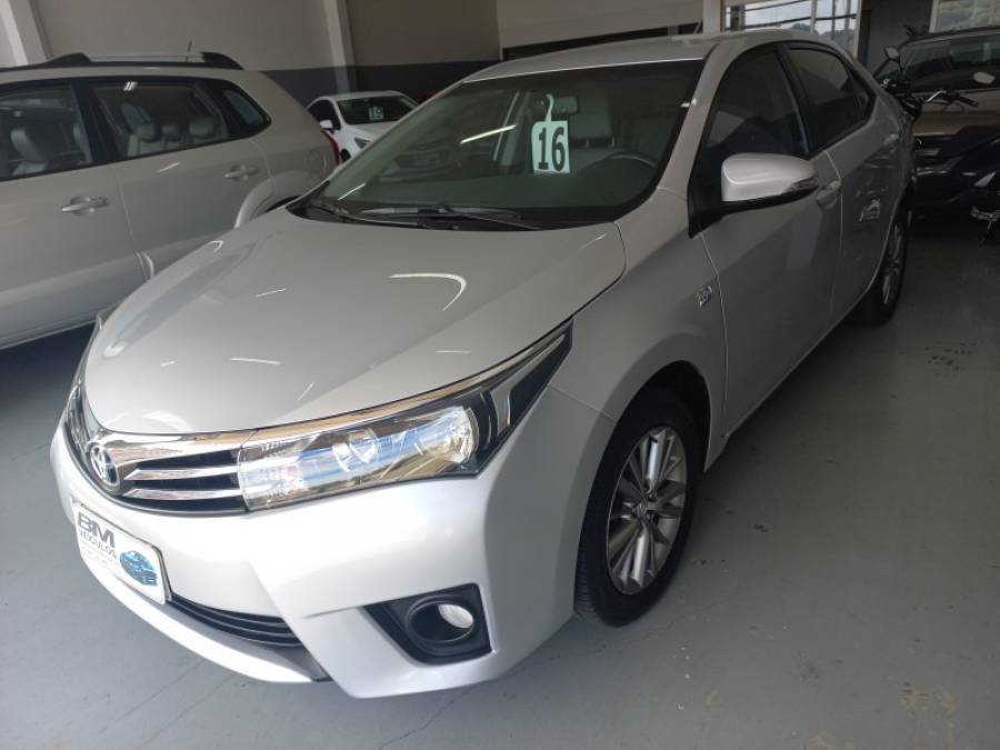 TOYOTA - COROLLA - 2016/2016 - Prata - R$ 92.000,00