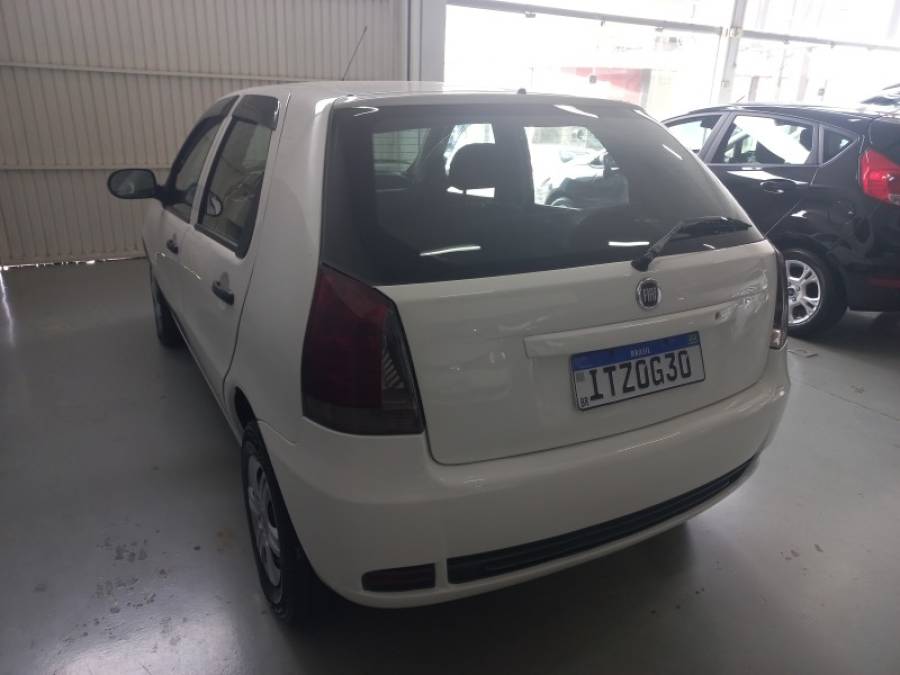FIAT - PALIO - 2012/2013 - Branca - R$ 33.000,00