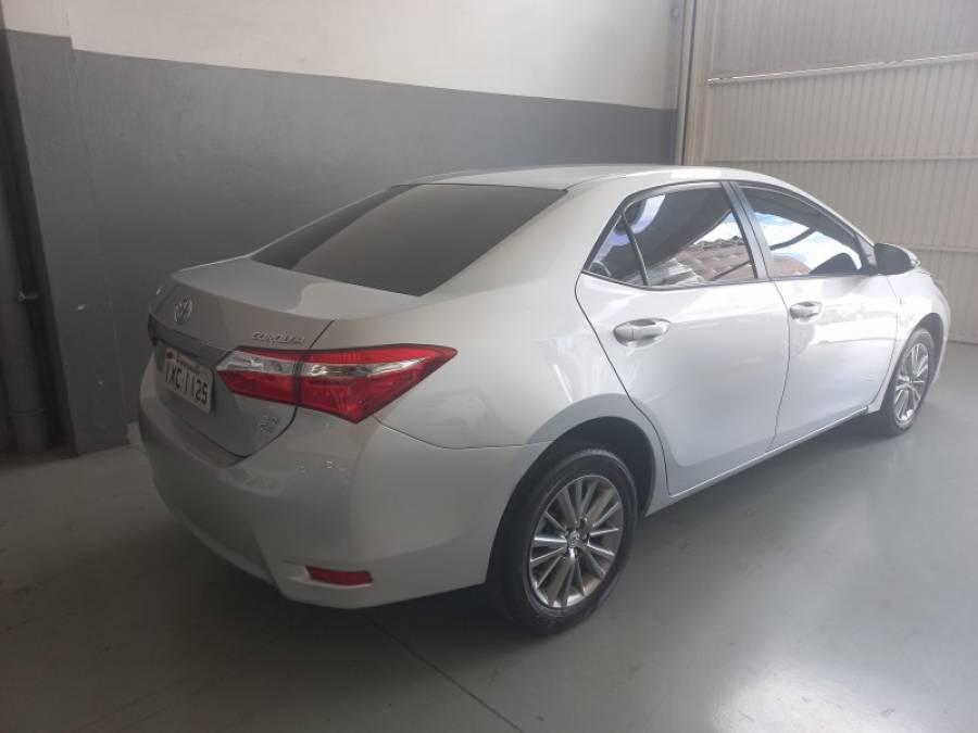 TOYOTA - COROLLA - 2016/2016 - Prata - R$ 89.900,00