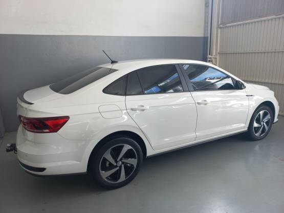 VOLKSWAGEN - VIRTUS - 2020/2020 - Branca - R$ 103.900,00