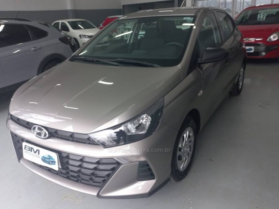 HYUNDAI - HB20 - 2023/2024 - Prata - R$ 69.900,00