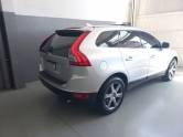 VOLVO - XC60 - 2011/2012 - Prata - R$ 75.000,00