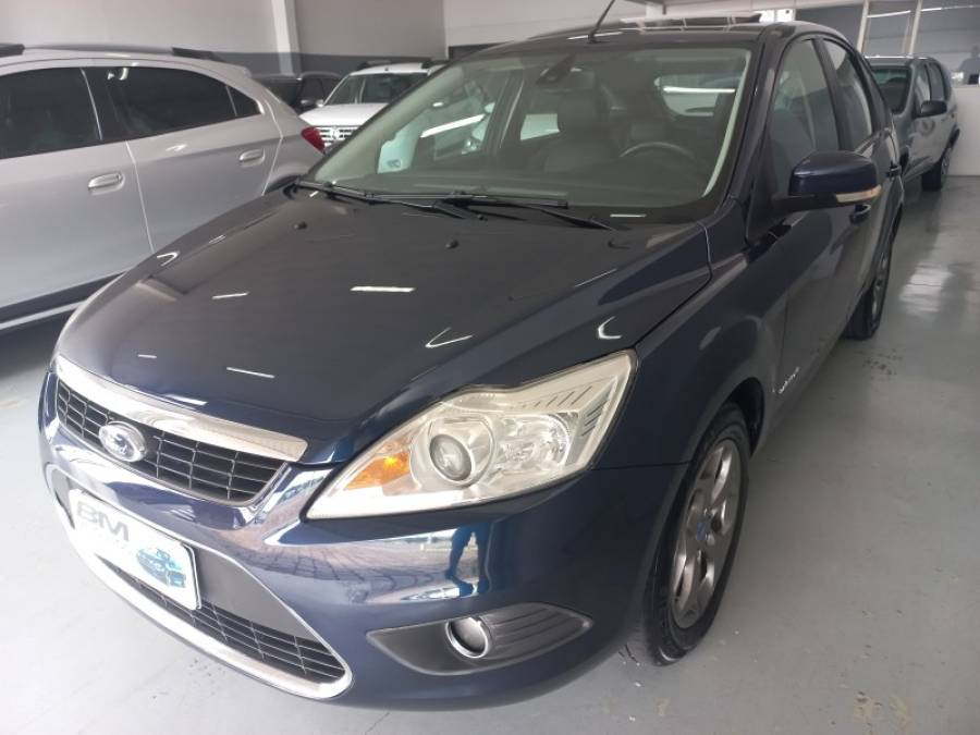 FORD - FOCUS - 2012/2013 - Azul - R$ 52.000,00