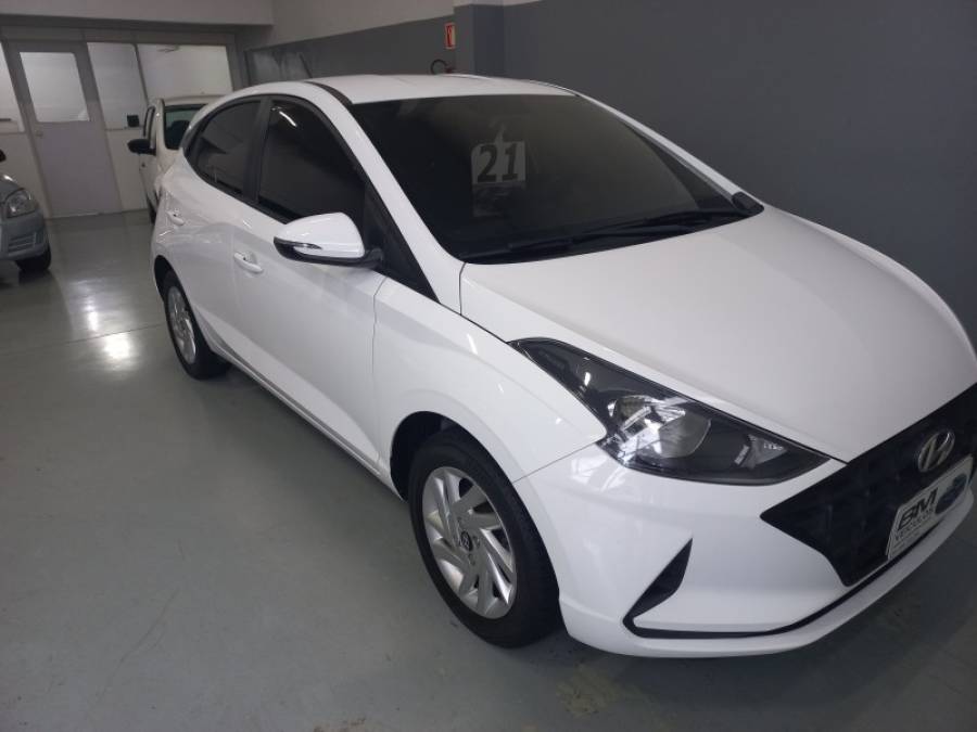 HYUNDAI - HB20 - 2020/2021 - Branca - R$ 65.000,00