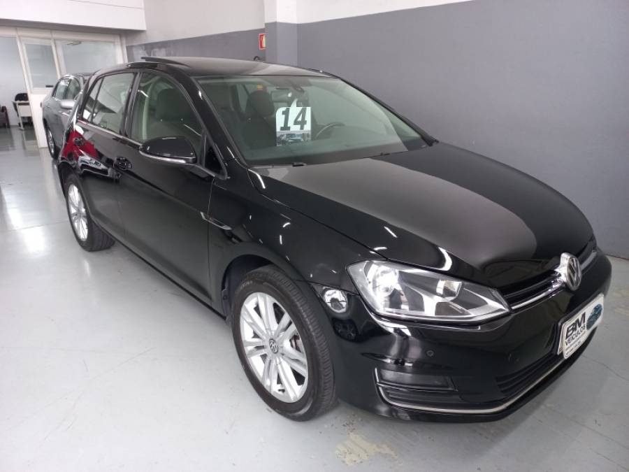 VOLKSWAGEN - GOLF - 2013/2014 - Preta - R$ 81.000,00