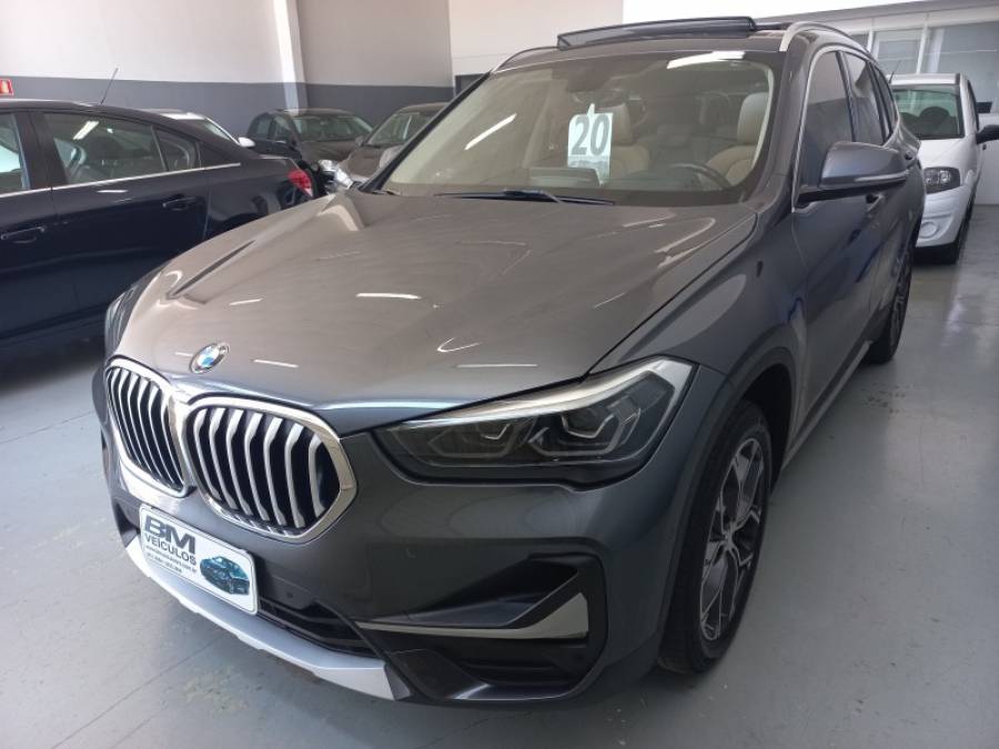 BMW - X1 - 2020/2020 - Cinza - R$ 159.900,00