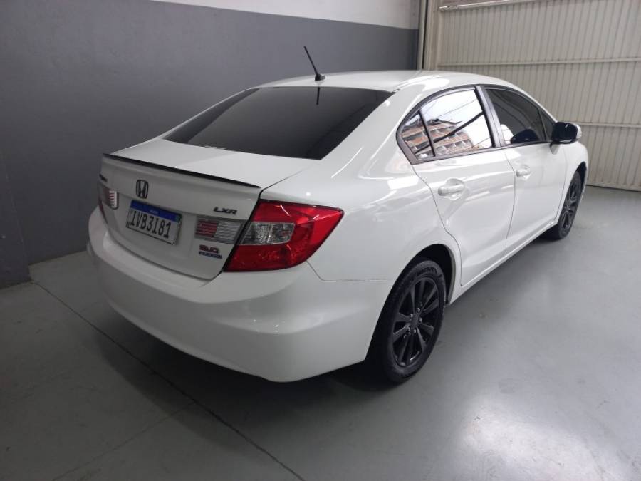 HONDA - CIVIC - 2013/2014 - Branca - R$ 73.000,00