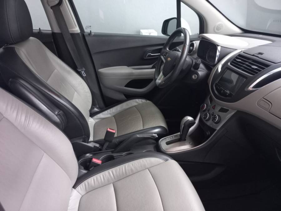 CHEVROLET - TRACKER - 2014/2014 - Branca - R$ 69.900,00