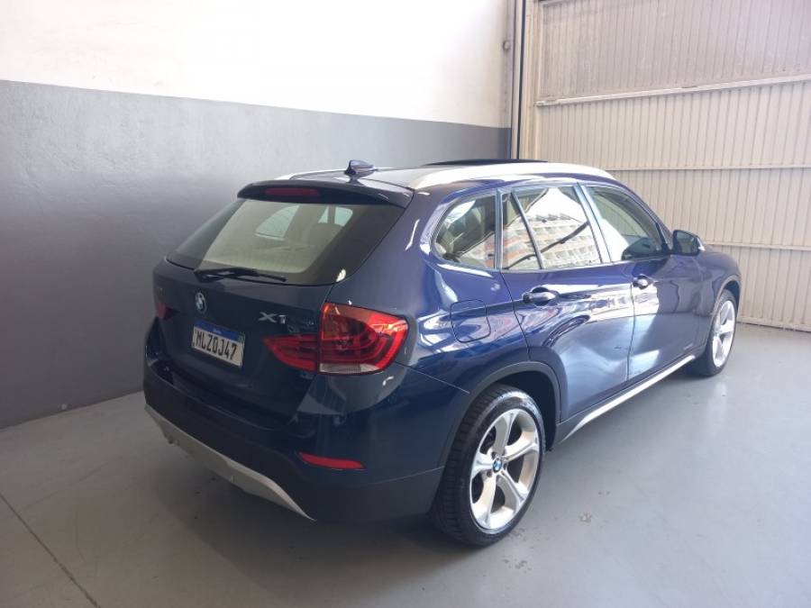 BMW - X1 - 2014/2015 - Azul - R$ 95.900,00