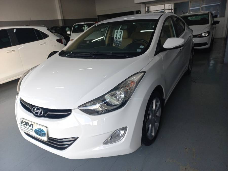 HYUNDAI - ELANTRA - 2012/2013 - Branca - R$ 63.000,00