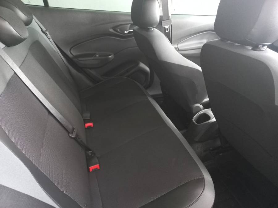 CHEVROLET - ONIX - 2019/2019 - Prata - R$ 75.000,00