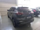 NISSAN - KICKS - 2021/2022 - Cinza - R$ 102.900,00