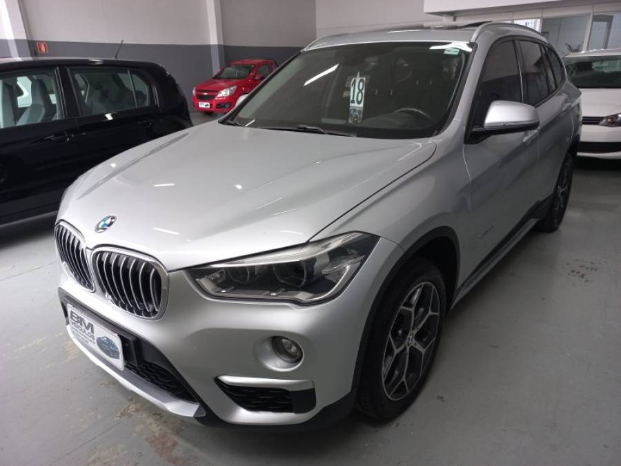 BMW - X1 - 2017/2018 - Preta - R$ 130.000,00