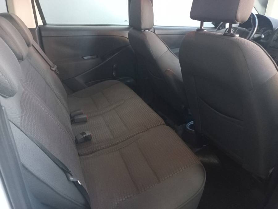 FIAT - IDEA - 2012/2012 - Branca - R$ 35.000,00