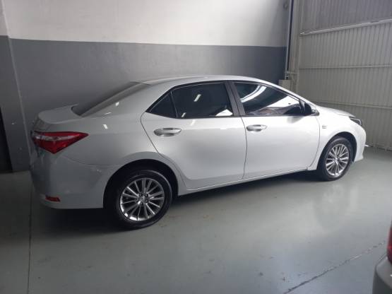 TOYOTA - COROLLA - 2016/2016 - Prata - R$ 92.000,00