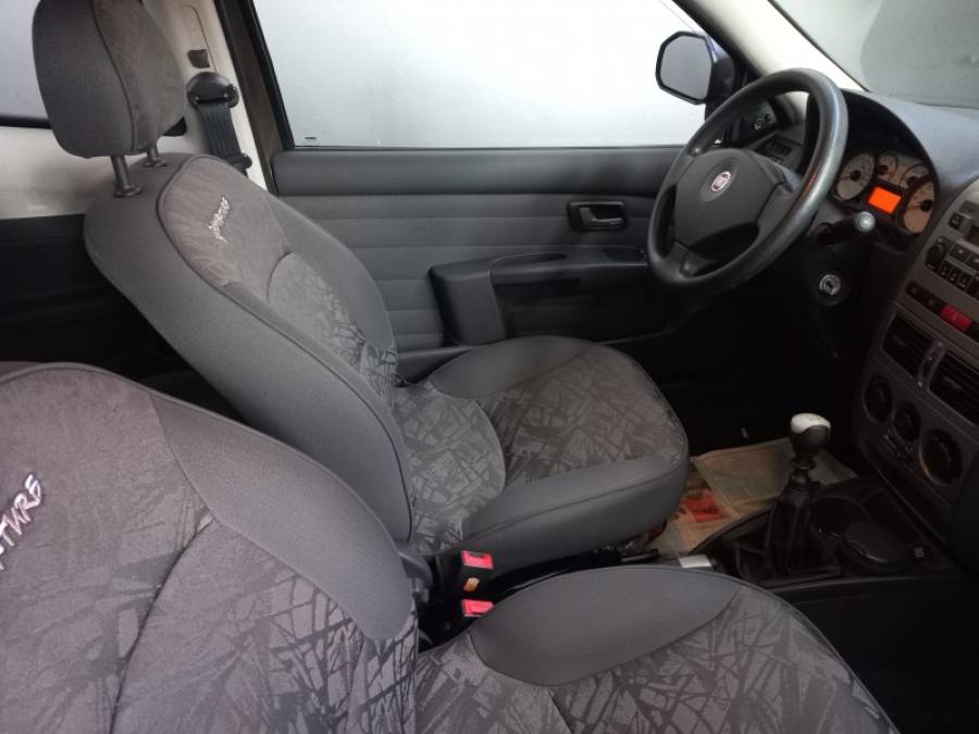 FIAT - STRADA - 2009/2010 - Cinza - R$ 65.000,00