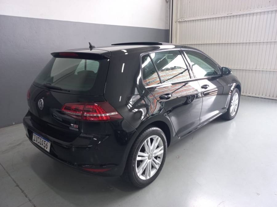 VOLKSWAGEN - GOLF - 2013/2014 - Preta - R$ 81.000,00