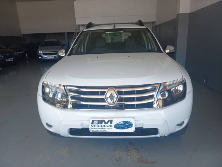 RENAULT - DUSTER - 2013/2014 - Branca - R$ 53.000,00
