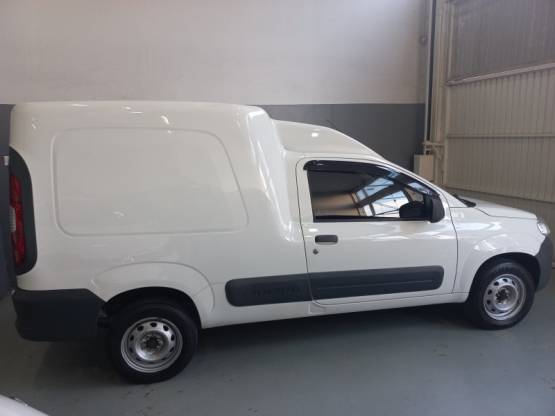 FIAT - FIORINO - 2013/2014 - Branca - R$ 57.000,00