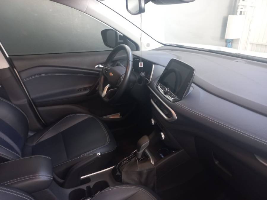 CHEVROLET - TRACKER - 2023/2024 - Branca - R$ 131.000,00