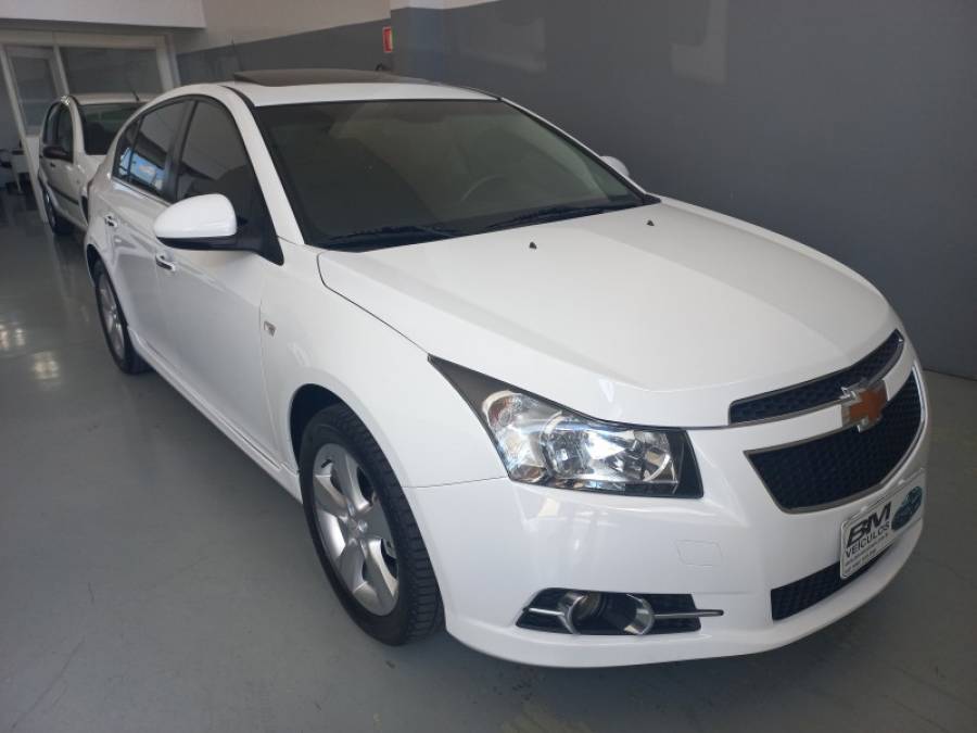 CHEVROLET - CRUZE - 2014/2014 - Branca - R$ 73.000,00