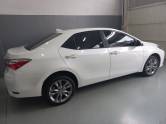 TOYOTA - COROLLA - 2017/2018 - Branca - R$ 103.000,00