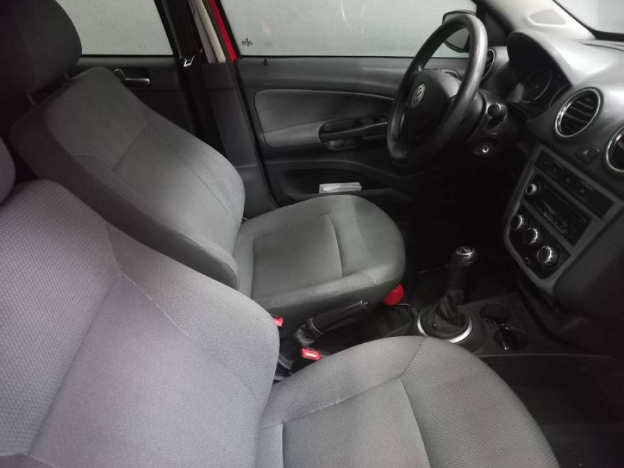 VOLKSWAGEN - GOL - 2008/2009 - Vermelha - R$ 28.000,00