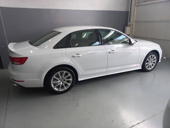 AUDI - A4 - 2018/2018 - Branca - R$ 110.000,00